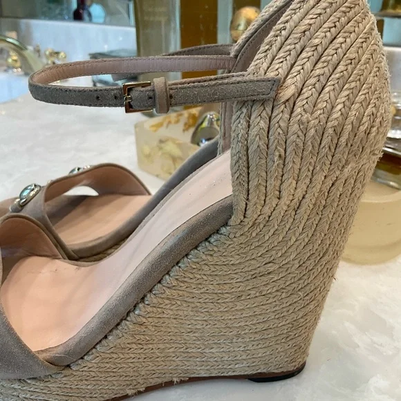Gucci Open Toe Wedge Sandal, Beige Suede, 4.5 Inch Heel Height, Sz 38.5 / Sz 8.5 - Picture 5 of 12